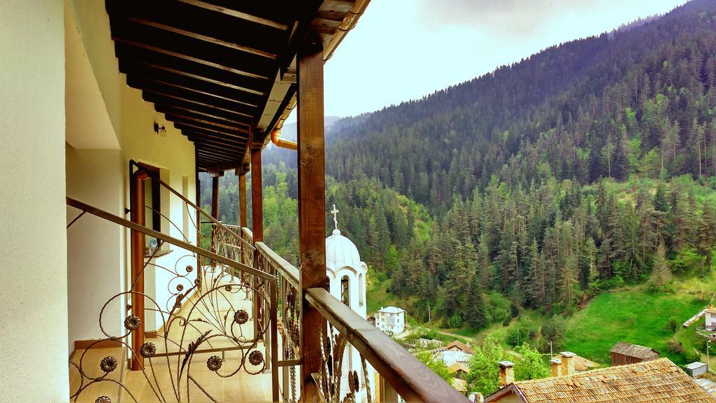 Family Hotel Valchanovata Kashta Fotinovo Exterior photo